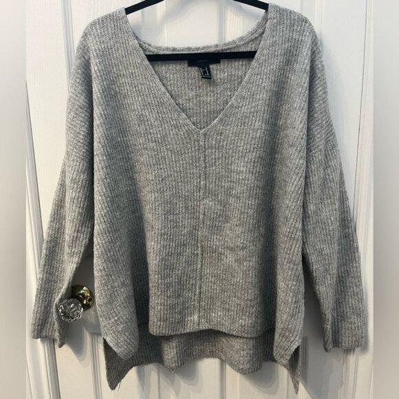 Forever 21 Grey V-Neck Sweater - Picture 1 of 6